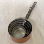 Koperen pannenset "LES CUIVRES DE FAUGOGNEY"   5 DELIG, Ophalen of Verzenden, Zo goed als nieuw, Overige materialen, Pannenset