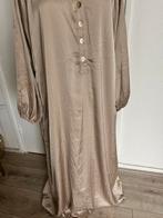 Nieuwe lange kaftan caftan beige met diamantjes maat l/xl, Beige, Maat 46/48 (XL) of groter, Nieuw, Ophalen of Verzenden