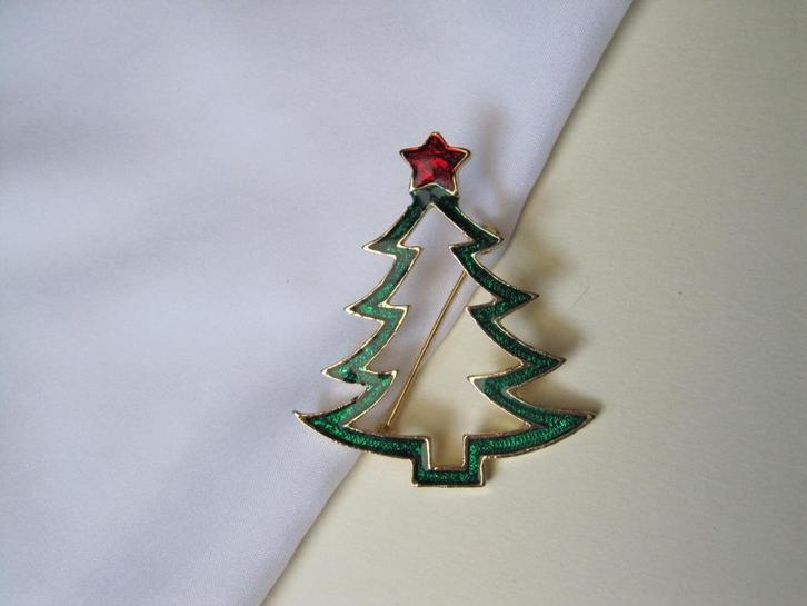 Broche AAI  kerstboom groen en rood emaille, Diversen, Kerst, Zo goed als nieuw, Verzenden