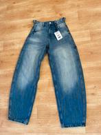 Bershka balloon carpenter jeans 36, Kleding | Dames, Spijkerbroeken en Jeans, Blauw, Nieuw, W28 - W29 (confectie 36), Bershka