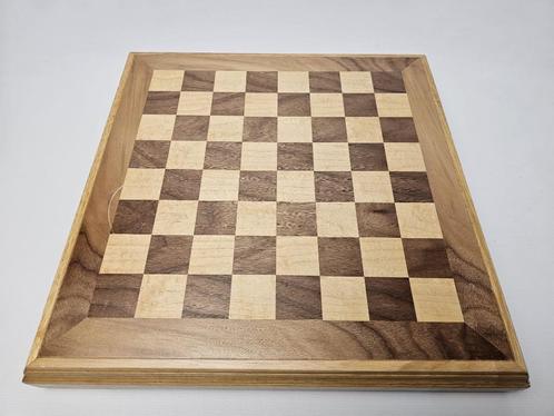 # Schaakset. Schaakbord en schaakstukken aan de onderkant, Hobby en Vrije tijd, Gezelschapsspellen | Bordspellen, Gebruikt, Ophalen of Verzenden