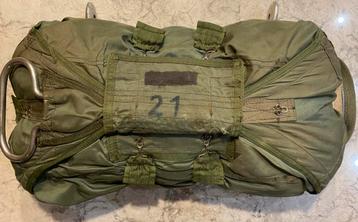 US T10R chestpack / reserve chute - 2002 beschikbaar voor biedingen