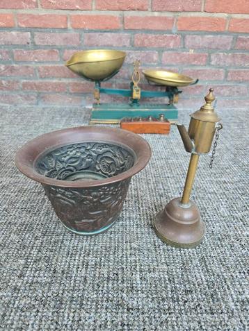 Antiek Olielampje beschikbaar voor biedingen