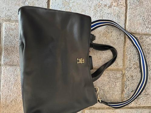 Tommy Hilfiger Zwarte Leren Handtas, Sieraden, Tassen en Uiterlijk, Tassen | Damestassen, Zo goed als nieuw, Handtas, Zwart, Ophalen of Verzenden