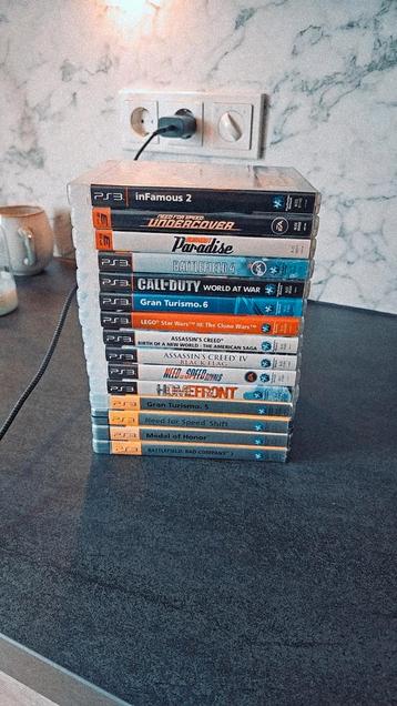 Stapel PS3 games beschikbaar voor biedingen