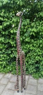 Giraffe hout snijwerk, Ophalen
