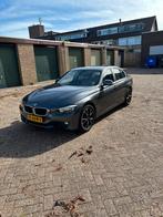 BMW 3-Serie 2.0IX 320 135KW Aut8 (f30) 2012 Grijs, Auto's, BMW, Achterwielaandrijving, 74 €/maand, Zwart, 4 cilinders