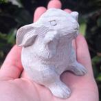 Natuursteen beeldje Haas / Konijn stenen beeld handgemaakt, Ophalen of Verzenden, Zo goed als nieuw, Dier