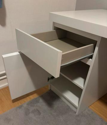Ikea Malm Bureau - Wit 140x65 - afbeelding 4