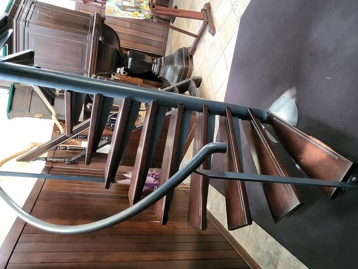 Stalen design spiltrap met hardhouten treden, Doe-het-zelf en Verbouw, Ladders en Trappen, Gebruikt, 2 tot 4 meter, Ophalen