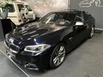 BMW 5-serie M550d xDrive 381PK GLASDAK HUD B&O LEER NAP NIGH, Auto's, Automaat, Gebruikt, 2993 cc, 2000 kg