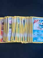 Stapel Pokemonkaarten uit 2008 verschillende collecties, Ophalen of Verzenden, Gebruikt, Meerdere kaarten, Foil
