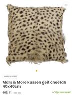 2 Mars & More kussens geit met cheetah print, Ophalen, Zo goed als nieuw, Vierkant