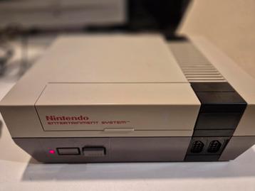 NES console zonder kabels, niet vergeeld beschikbaar voor biedingen
