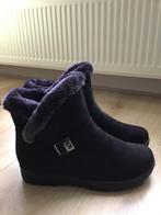 Suede-look bont laarsjes., Zwart, Lage of Enkellaarzen, Nieuw, Ophalen of Verzenden