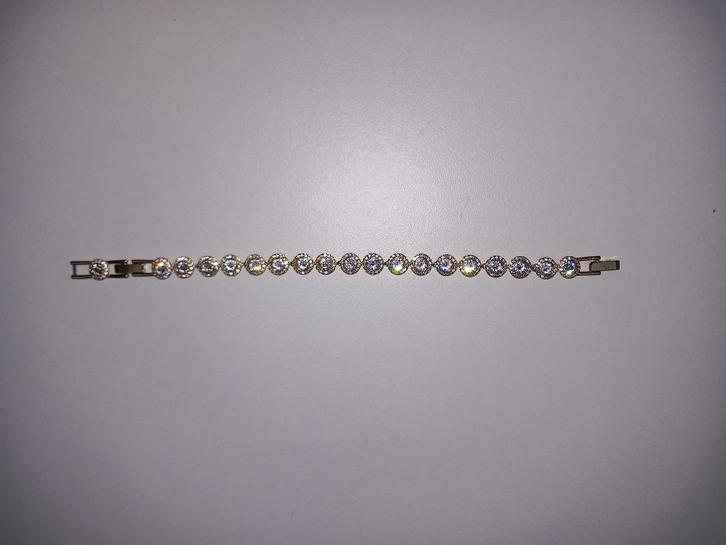 Armband SWAROVSKI - Bracelet SWAROVSKI, Sieraden, Tassen en Uiterlijk, Armbanden, Zo goed als nieuw, Goud, Goud, Met kristal, Ophalen