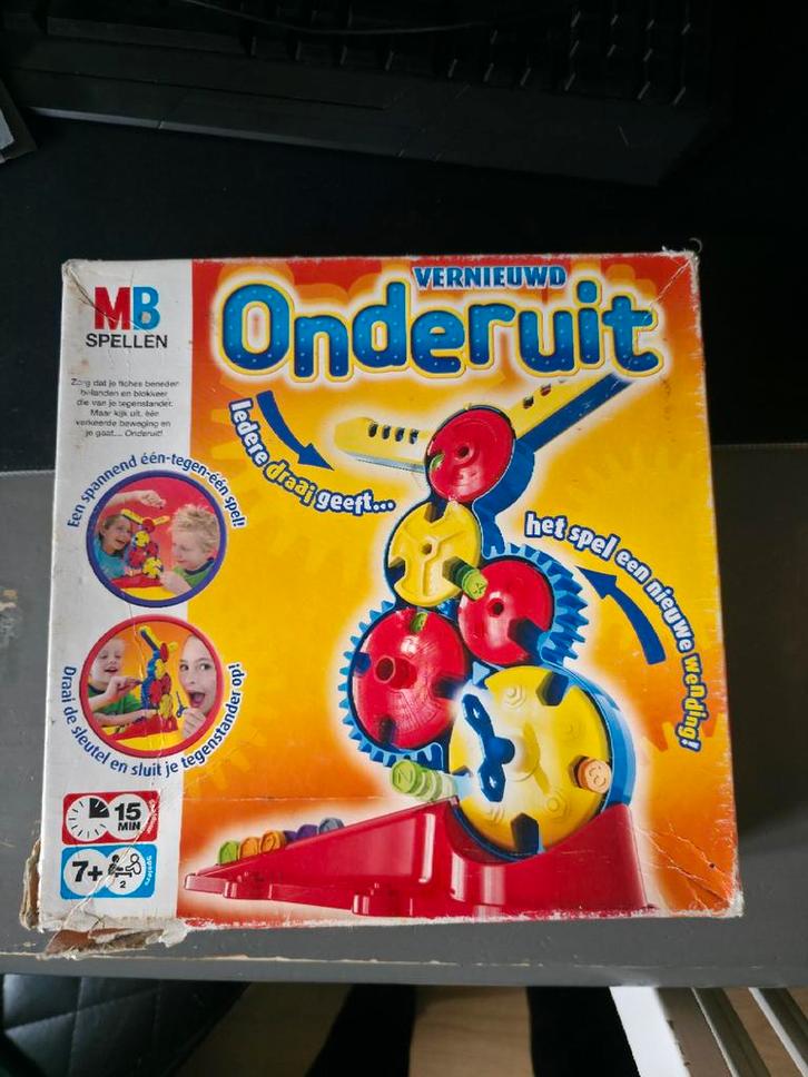 MB Spel Onderuit - Leuk familiespel vanaf 7 jaar, Hobby en Vrije tijd, Gezelschapsspellen | Bordspellen, Gebruikt, Een of twee spelers