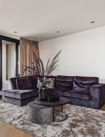 Luxe Bank Joy beschikbaar voor biedingen