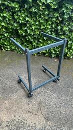 Onderstel voor tafel verrijdbaar, Huis en Inrichting, Tafels | Bijzettafels, Ophalen, Metaal of Aluminium, Vierkant, Zo goed als nieuw