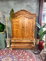Houten Antieke kast, Ophalen