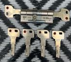 M&C veiligheidscilinder SKG*** 32/43, Ophalen, Zo goed als nieuw, Slot