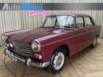 Peugeot 404 Sedan / Automaat / Inclusief boekjes/documentati beschikbaar voor biedingen