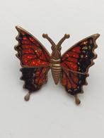 Broche Vlinder jaren 80/90, Sieraden, Tassen en Uiterlijk, Ophalen of Verzenden, Zo goed als nieuw, Rood