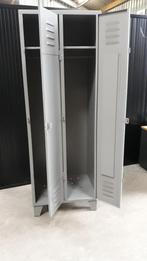 Vintage Locker/ kleding kasten, Ophalen, Gebruikt, Metaal