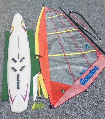 F2 Lightning raceboard compleet Gaastra 7.5 m² met zwaard beschikbaar voor biedingen