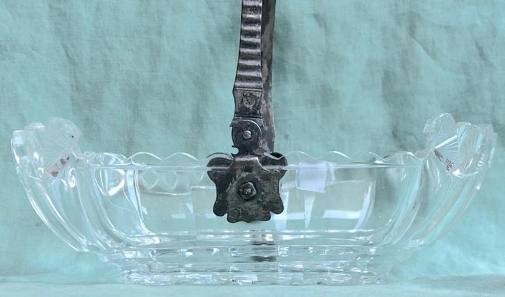 kristallen bakje met zilveren beugel, Antiek en Kunst, Antiek | Glas en Kristal, Ophalen of Verzenden