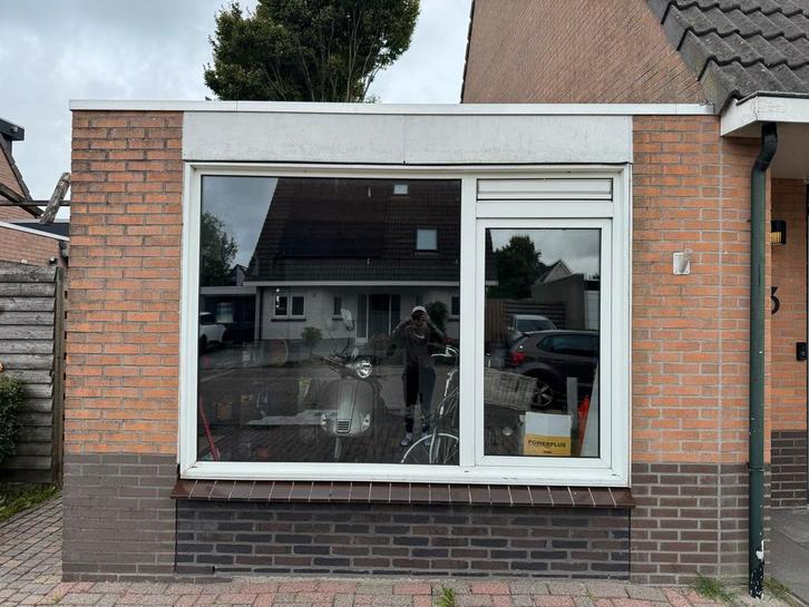 Kozijn met kantel/kiepraam + groot dubbelglas, Doe-het-zelf en Verbouw, Kozijnen en Schuifpuien, Gebruikt, Raamkozijn, Hout, 75 tot 150 cm