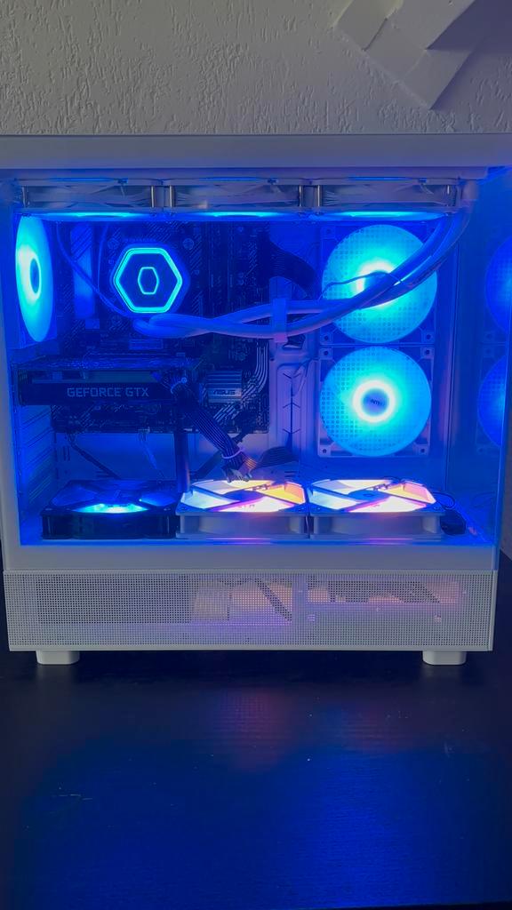 Gamin pc met i7 10th gen(specs in bio), Computers en Software, Desktop Pc's, Zo goed als nieuw, 4 Ghz of meer, SSD, 16 GB, Met videokaart