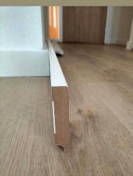 3stuks Hoge kwaliteit MDF plinten Ral 9010 18mmx90mm, Doe-het-zelf en Verbouw, Plinten en Afwerking, Zo goed als nieuw, Plinten