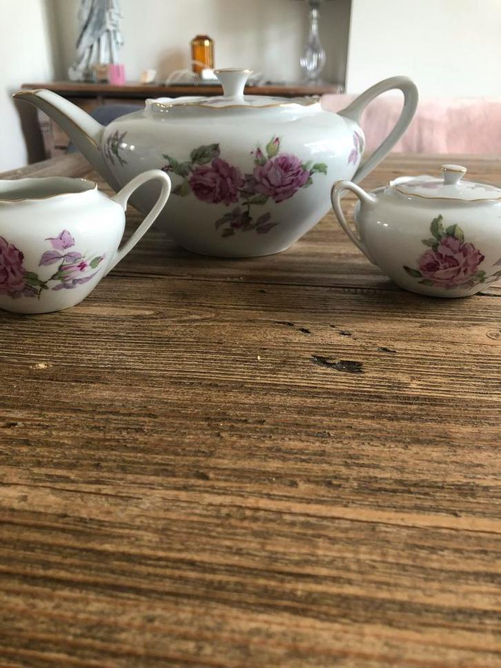 Vintage Theeservies met Rozenmotief, Huis en Inrichting, Keuken | Servies, Gebruikt, Compleet servies, Overige stijlen, Porselein