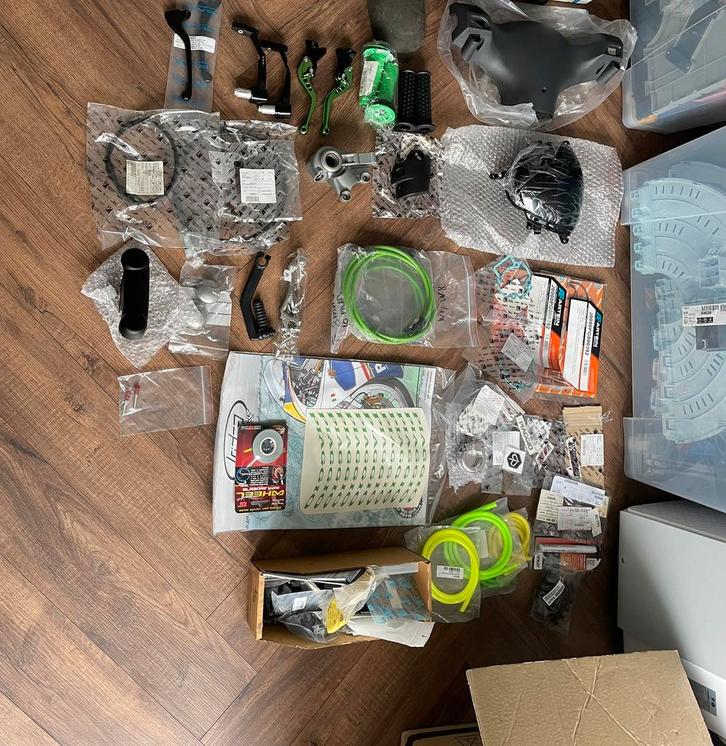 Laatste scooter onderdelen piaggio zip etc, Fietsen en Brommers, Brommeronderdelen | Scooters, Nieuw, Piaggio, Overige typen, Ophalen of Verzenden