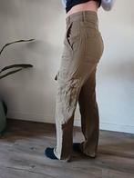 Stradivarius cargobroek olijfgroen maat 32, Ophalen of Verzenden, Zo goed als nieuw, Maat 34 (XS) of kleiner, Lang