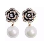 Mooie ROZEN Oorbellen! CADEAUTIP van SINT!, Sieraden, Tassen en Uiterlijk, Oorbellen, Overige materialen, Overige kleuren, Verzenden