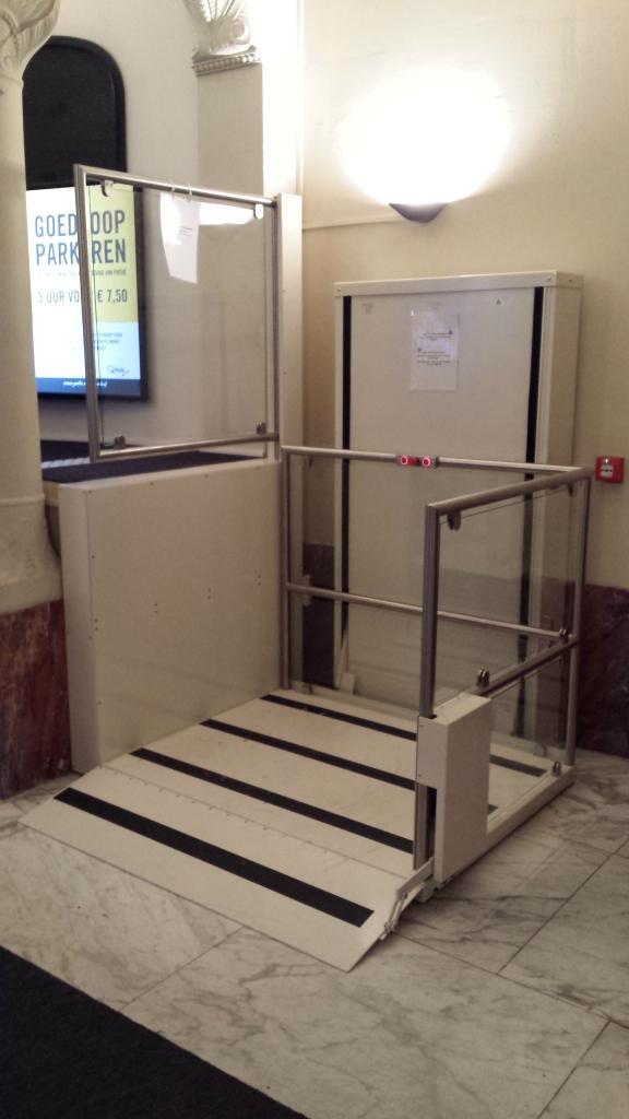 Hefplateau van Euroliften voor mindervaliden en goederen., Diversen, Trapliften, Nieuw, Verzenden