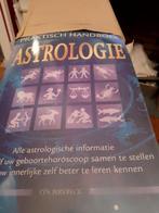 Handboek praktische astrologie, Ophalen of Verzenden, Gelezen, Astrologie, Achtergrond en Informatie