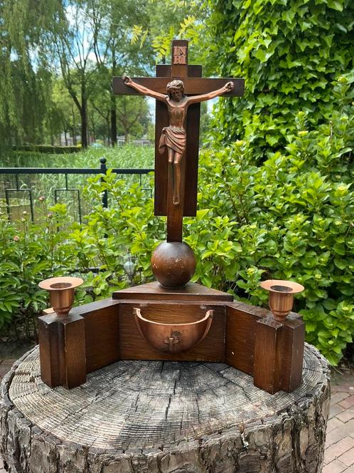 Antiek huis altaartje ❤️ kruisbeeld wijwatervat kandelaars, Antiek en Kunst, Antiek | Religie, Ophalen of Verzenden
