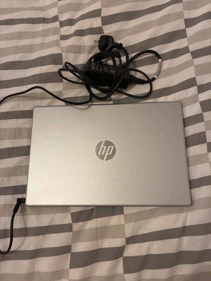 Laptop met lader, Computers en Software, Windows Laptops, Zo goed als nieuw, 14 inch, SSD, 2 tot 3 Ghz, 8 GB, Qwerty, Met videokaart