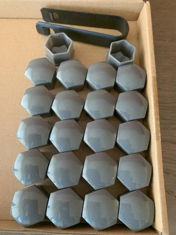 Auto Wielboutdoppen 17mm, 22 stuks, met Verwijdering Tool beschikbaar voor biedingen