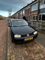 Volkswagen Golf 1.6 77KW 2004 Zwart, Auto's, Voorwielaandrijving, 4 cilinders, 1200 kg, Handgeschakeld