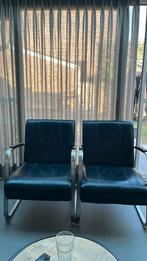 2 zwart leren design fauteuils met metalen frame, Huis en Inrichting, Fauteuils, Ophalen, Gebruikt, 75 tot 100 cm, Metaal