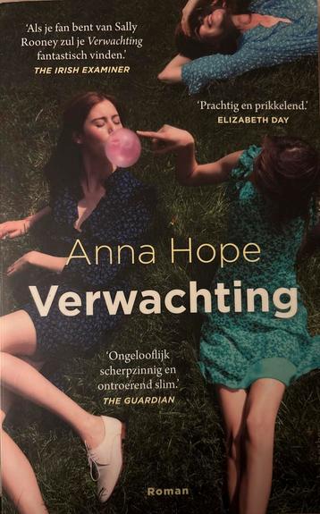 Anna Hope - Verwachting (Roman) beschikbaar voor biedingen
