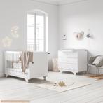 Baby/Peuterbed en Commode van Petite Amelie (Playwood), Kinderen en Baby's, Kinderkamer | Bedden, Ophalen, 70 tot 85 cm, Zo goed als nieuw