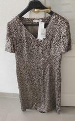 Moderne elegante "Zijden" jurk merk " Julien Le Roy" maat 42, Kleding | Dames, Bruin, Maat 42/44 (L), Nieuw, Ophalen of Verzenden