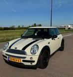 Mini Cooper AUTOMAAT 2004 wit, Auto's, Automaat, 4 stoelen, Wit, Grijs