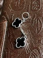 Zwart met zilver, leuke oorbellen, klavertjes, Overige materialen, Hangers, Zwart, Nieuw