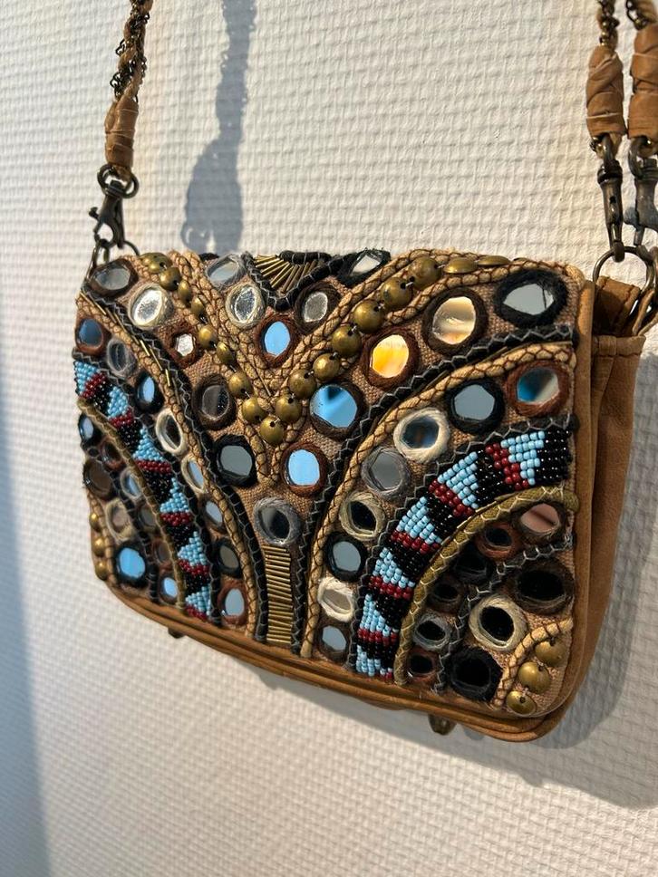 Antik Batik Leren Schoudertasje - Nieuwstaat!, Sieraden, Tassen en Uiterlijk, Tassen | Damestassen, Schoudertasje, Bruin, Ophalen of Verzenden
